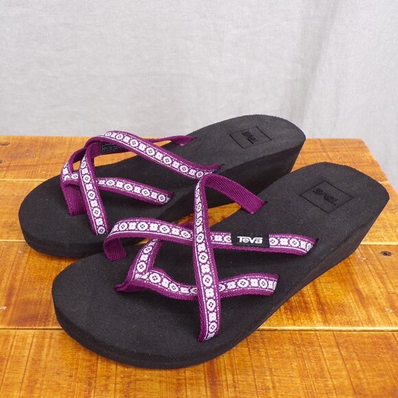 Teva Wedge Women's Size 7 Mush Mandalyn Pink Srappy Sandal. Great condition. - Picture 3 of 9